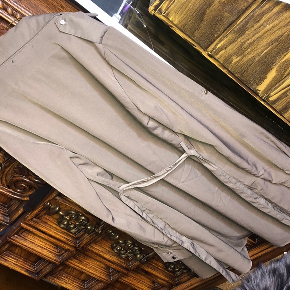 Jacket - Picture 4 of 6